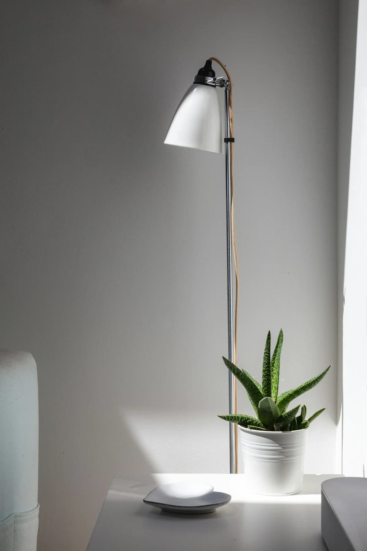 Lampadar Alb