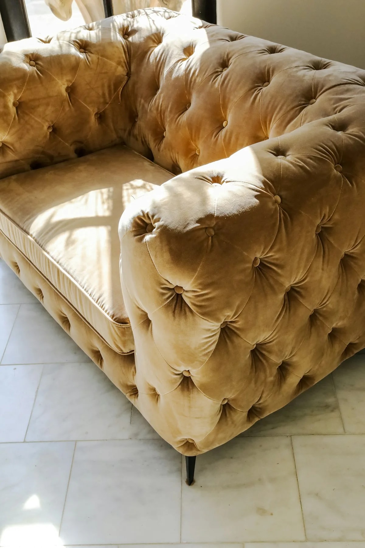 Canapea Chesterfield Galbenă