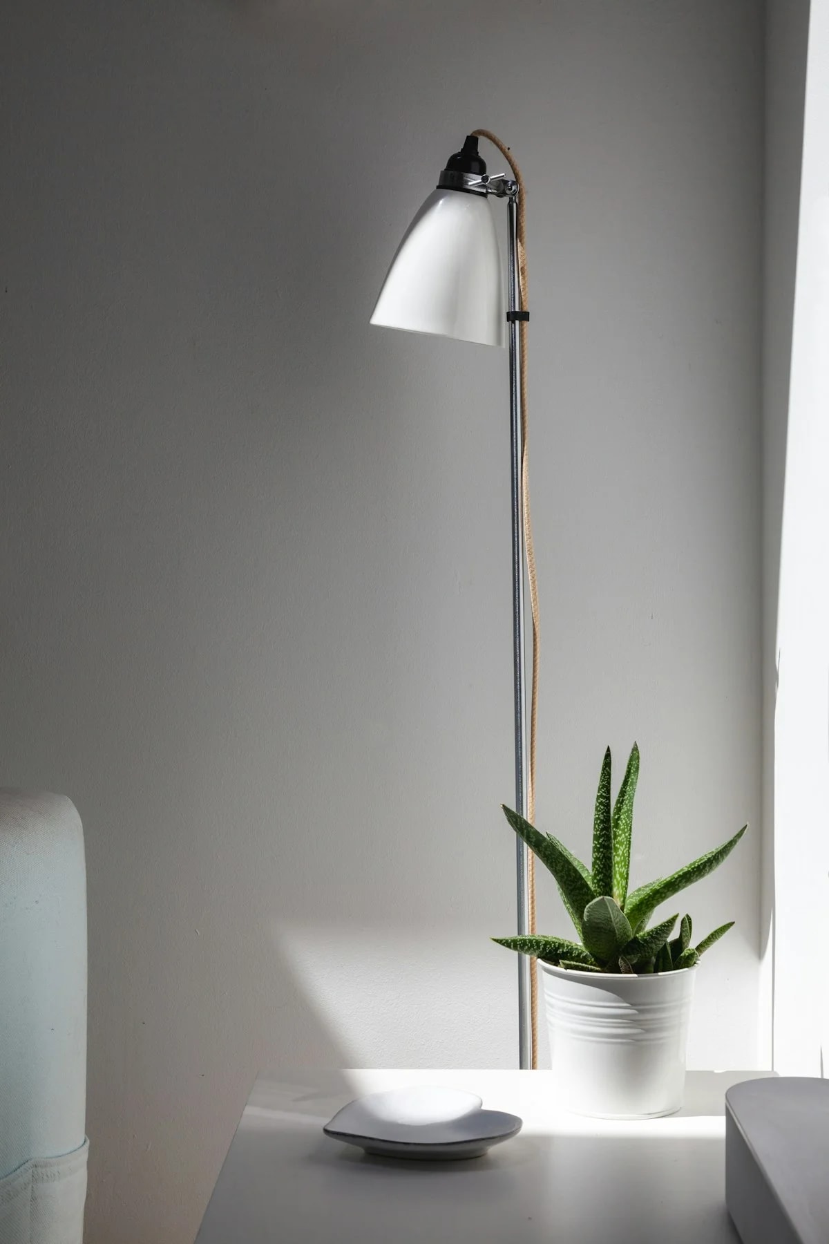 Lampadar Alb